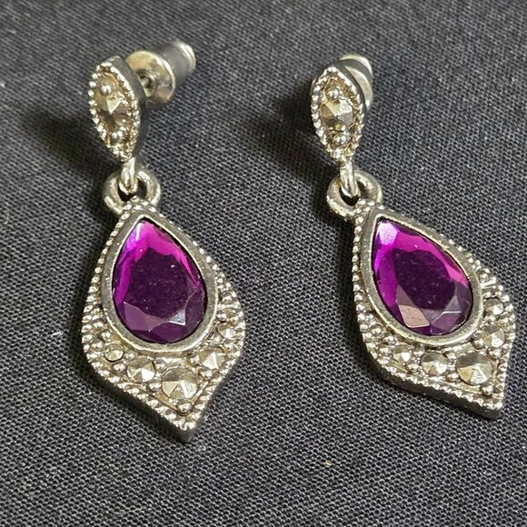 Vtg Avon Romantic Splendor Purple Teardrop Faux Marcasite Earrings Silvertone - Picture 2 of 6